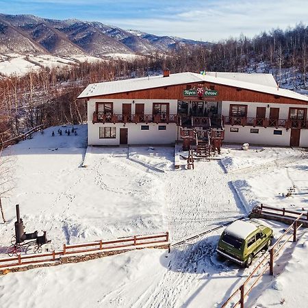 Alpen House Hotel Vyshka Luaran gambar